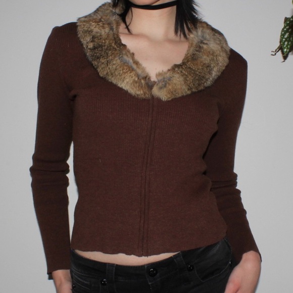 Vintage brown ribbed knit zip up sweater with rabbit fur collar - Picture 1 of 5